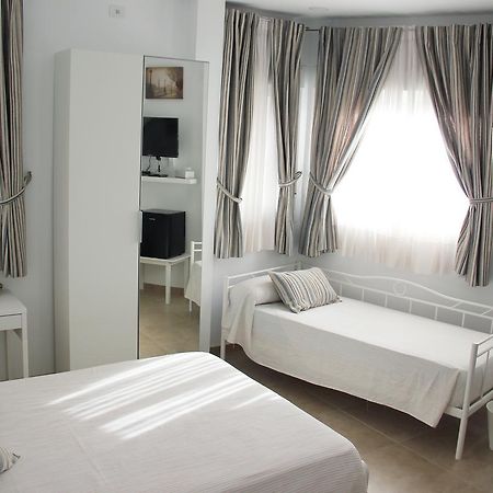 Sunnylivings Hotel Sevilla Kültér fotó